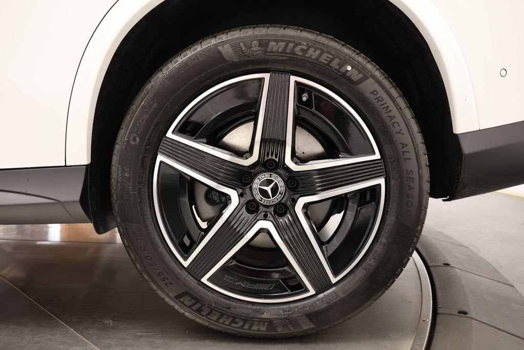 New 2026 Polar White Mercedes-Benz GLC 300 Coupe image 12