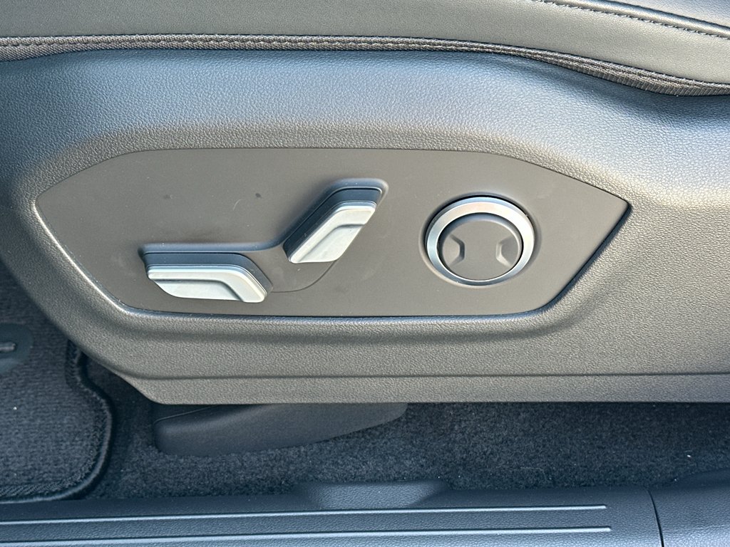 New 2026 Atlantis Blue Hyundai SEL image 26