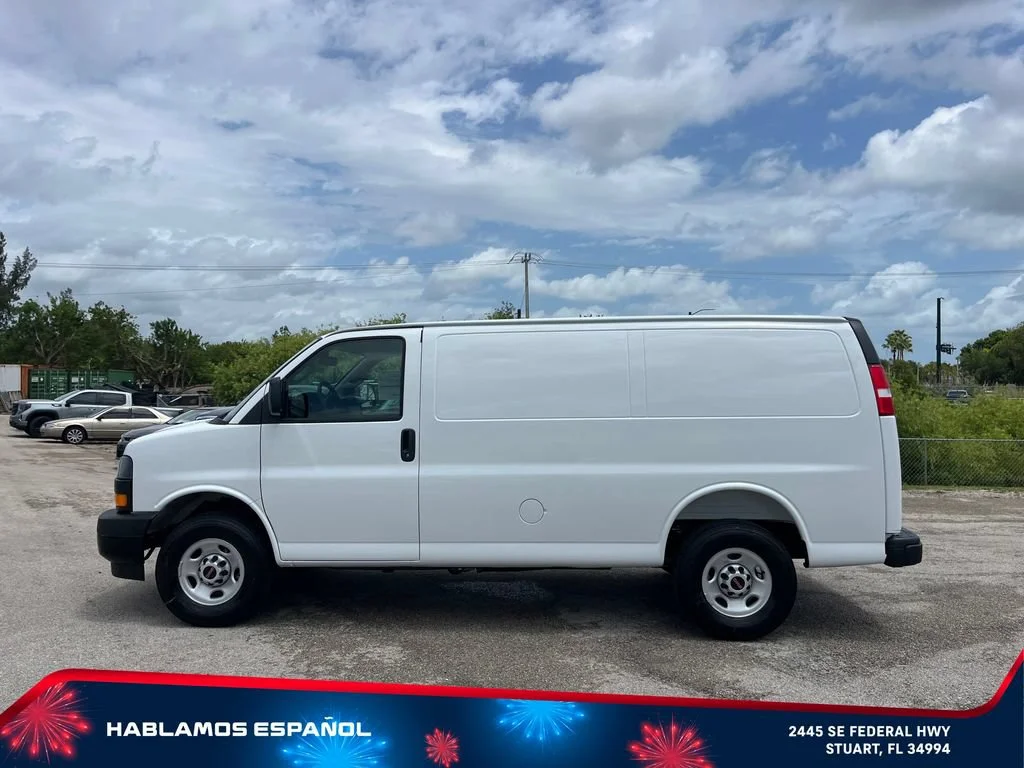New 2026 Summit White GMC Work Van image 4