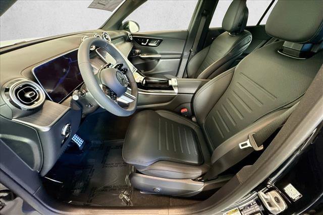 New 2026 Black Mercedes-Benz GLC 300 image 48
