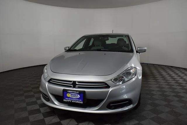 Used 2013 Silver Dodge SXT image 3