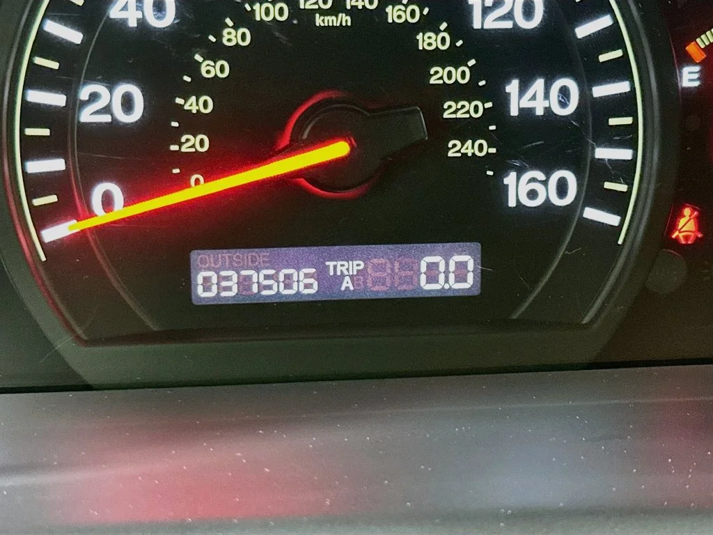 Used 2005 Silver Frost Metallic Honda EX-L image 13