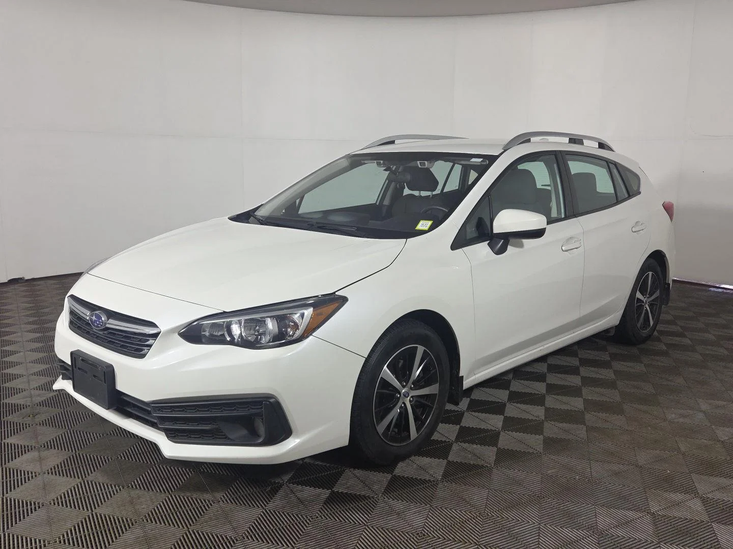 Used 2022 Crystal White Pearl Subaru Premium image 10