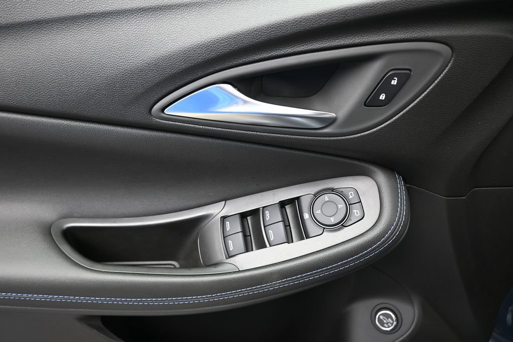 2026 Buick Encore GX Sport Touring - Photo 9