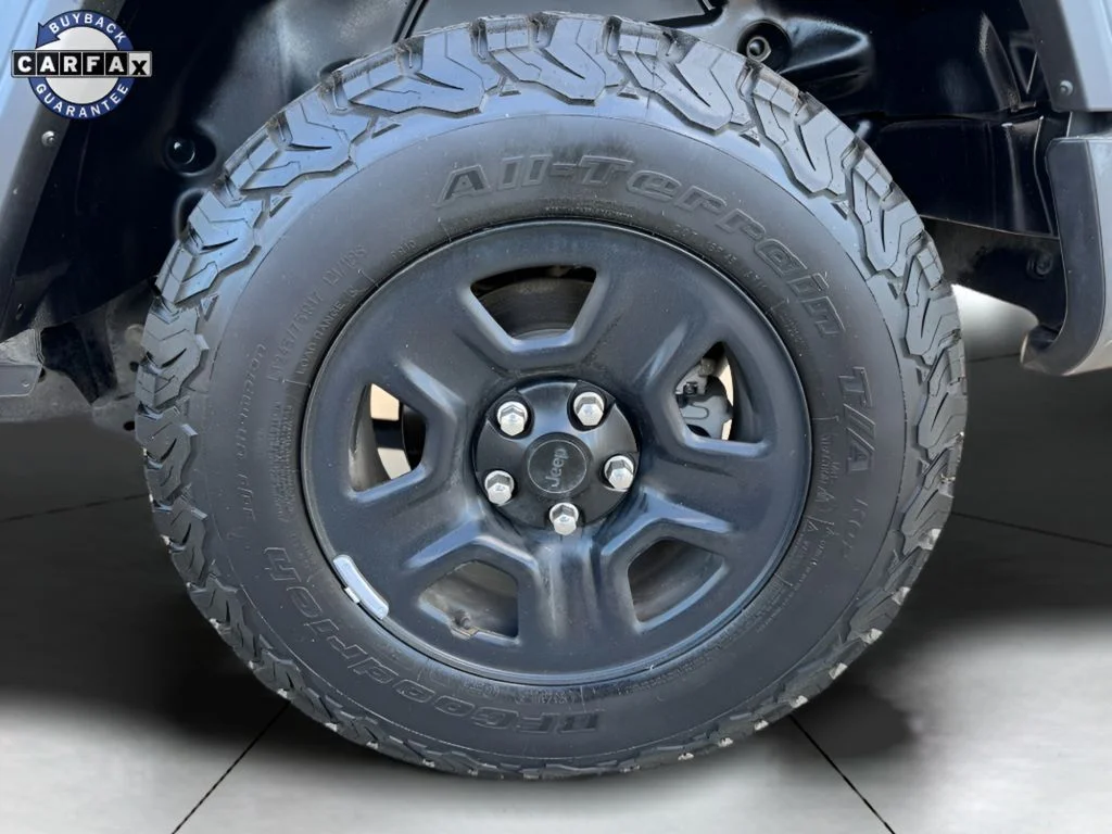 Used 2018 Black Jeep Unlimited Sport image 21