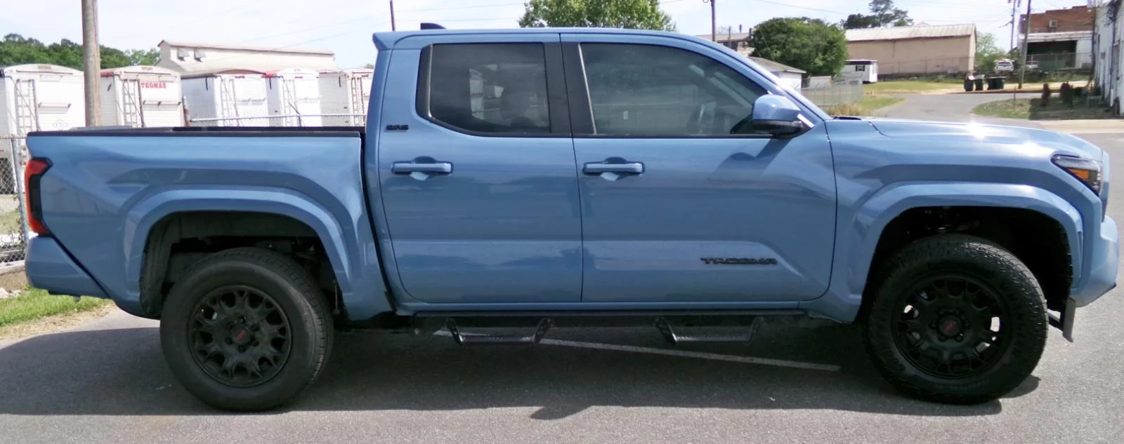 Used 2026 Heritage Blue Toyota SR5 image 4
