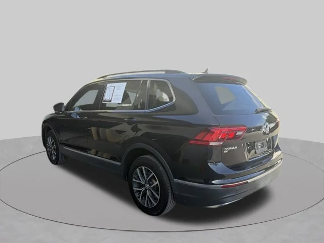 Used 2020 Black Volkswagen 2.0T SE image 6