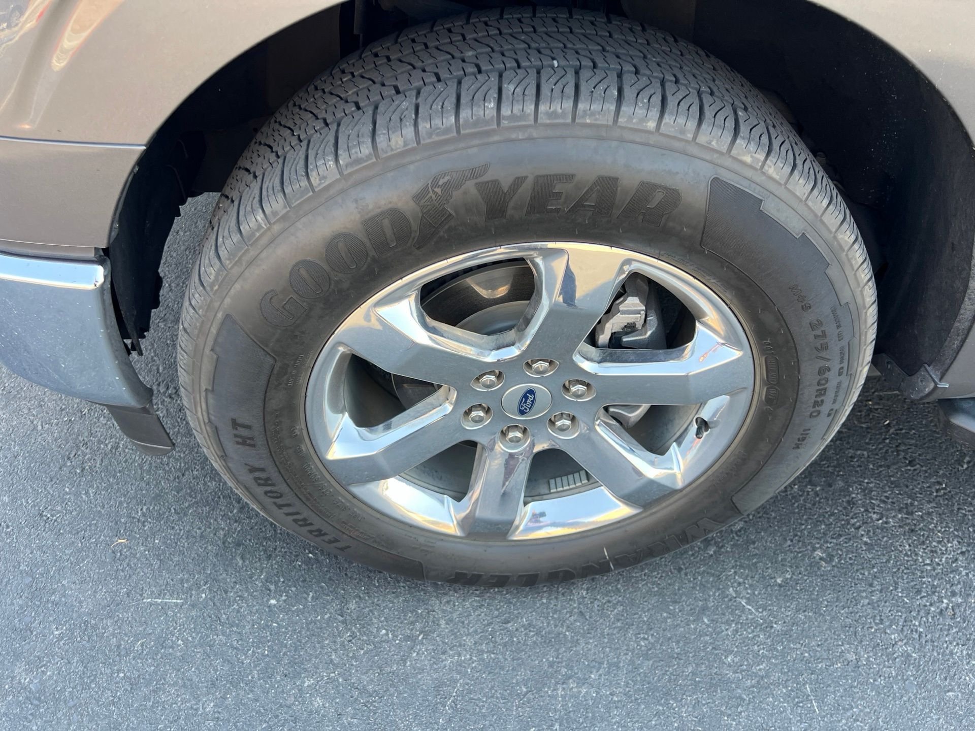 Used 2023 Gray Ford XLT image 11