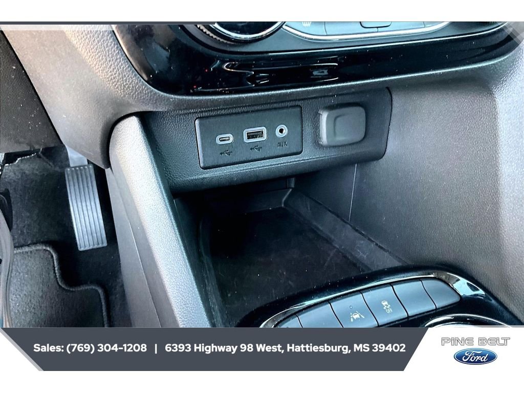 Used 2023 White Frost Tricoat Buick Essence image 24