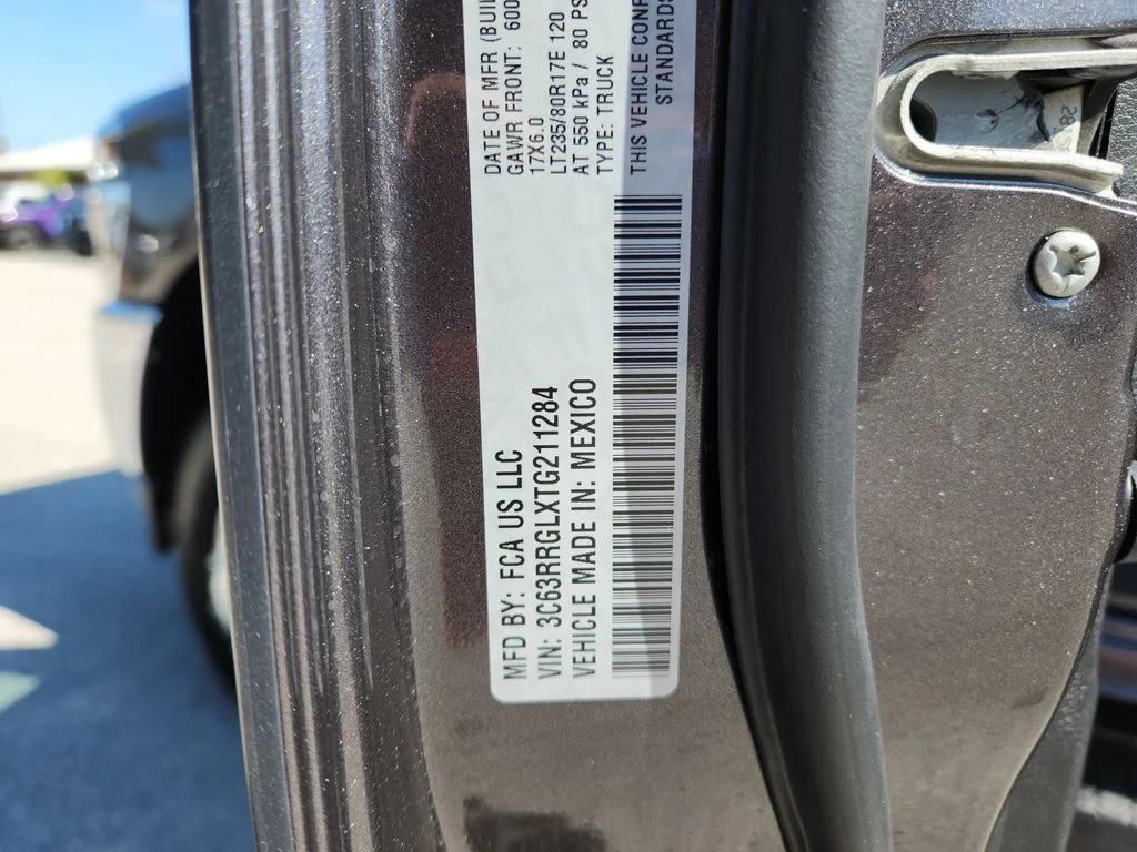 New 2026 Granite Crystal Metallic Clear-Coat Exterior Paint RAM Tradesman image 34