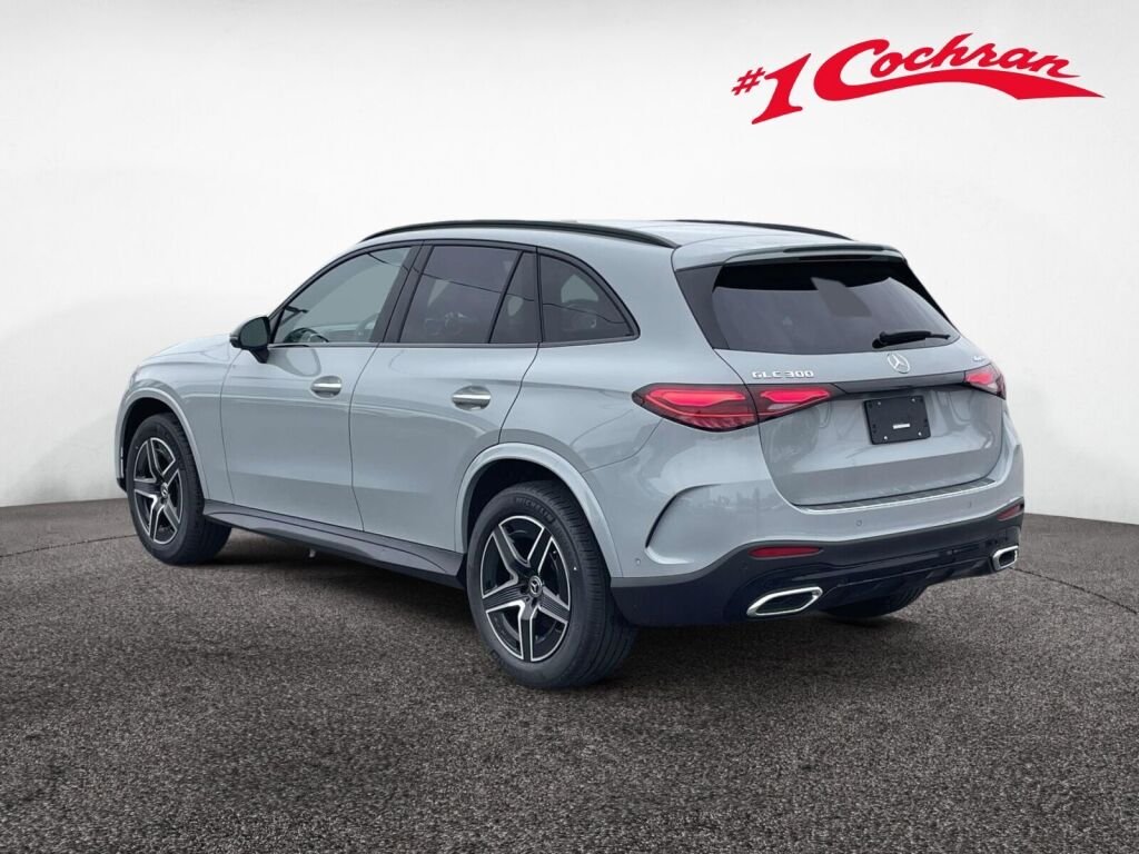 New 2026 MANUFAKTUR Alpine Grey Mercedes-Benz GLC 300 image 9