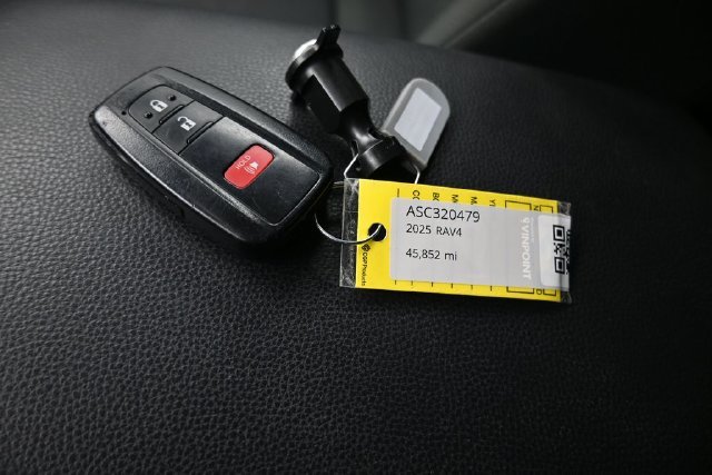 Used 2025 Midnight Black Metallic Toyota XLE image 9