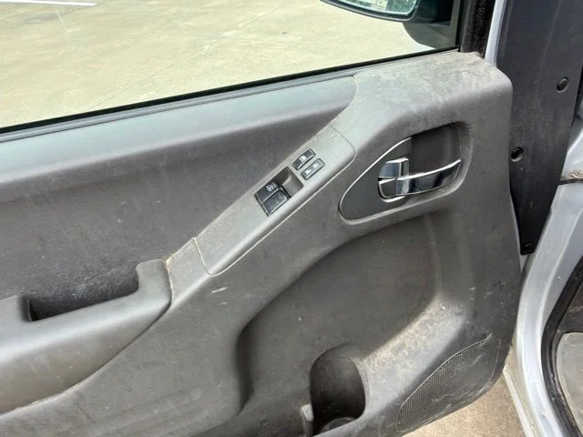Used 2020 Silver Nissan SV image 11