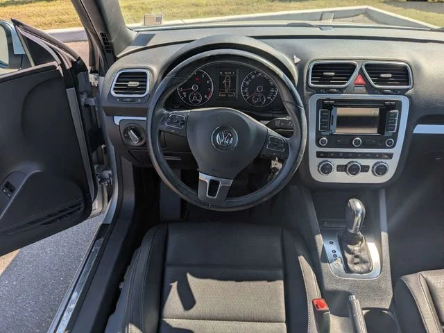 Used 2014 Silver Volkswagen Komfort Edition image 15