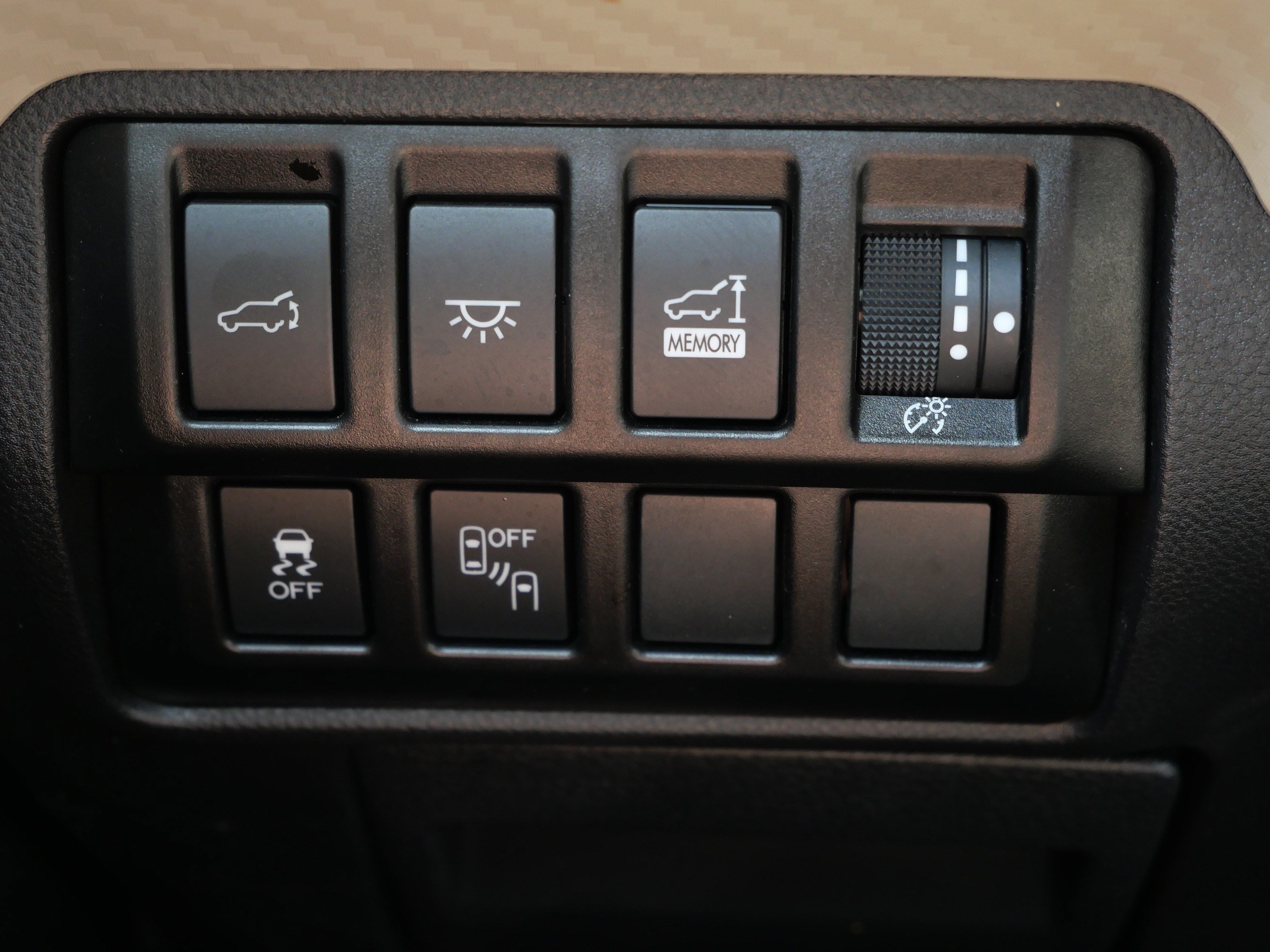 Used 2022 Crystal White Pearl Subaru Premium image 26