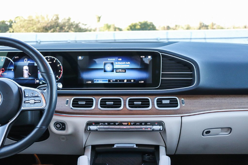 Used 2023 Polar White Mercedes-Benz GLE 350 image 15