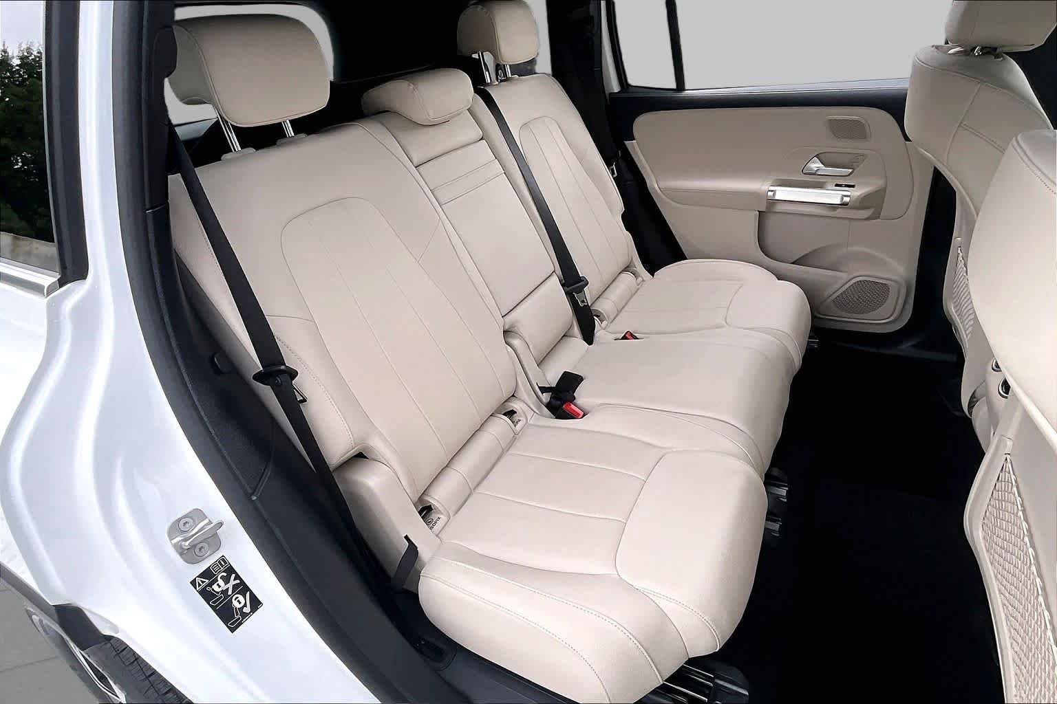 Certified Used 2025 Polar White Mercedes-Benz GLB 250 image 20