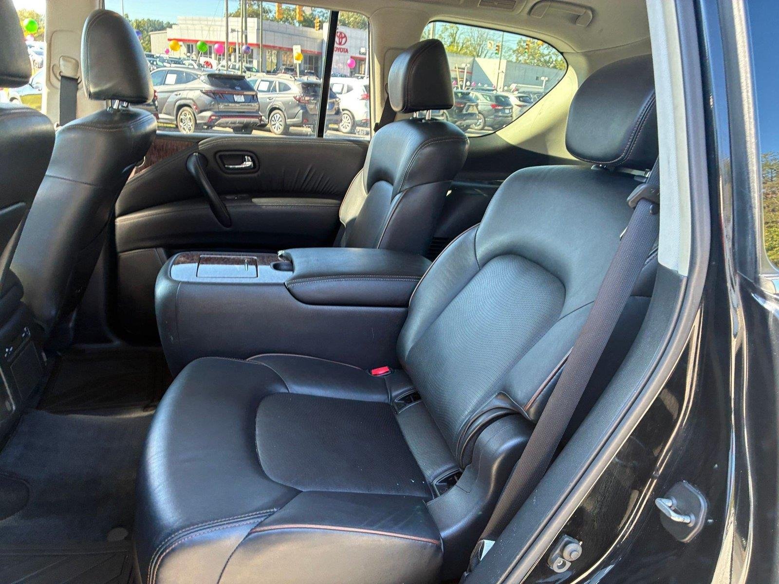 Used 2020 Super Black Nissan SL image 26