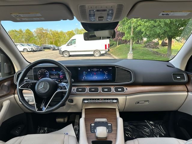 Certified Used 2024 Black Mercedes-Benz GLE 350 image 29