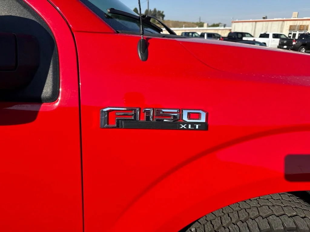 Used 2018 Race Red Ford XLT image 3