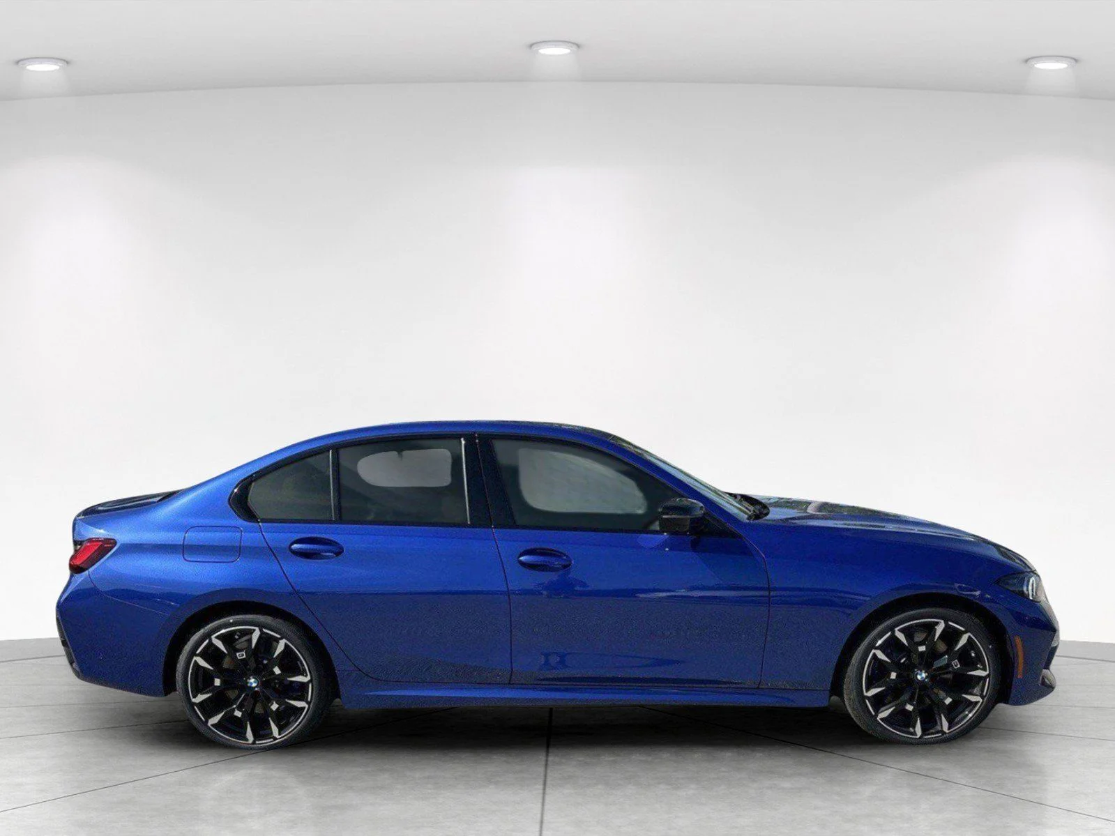 New 2026 Portimao Blue Metallic BMW 330i xDrive image 3