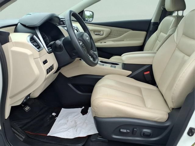 Used 2023 White Nissan SL FWD image 19