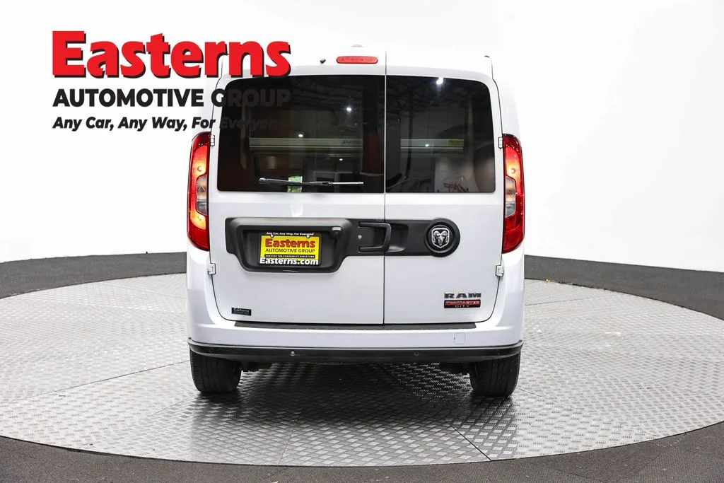 Used 2022 White Ram Base image 6
