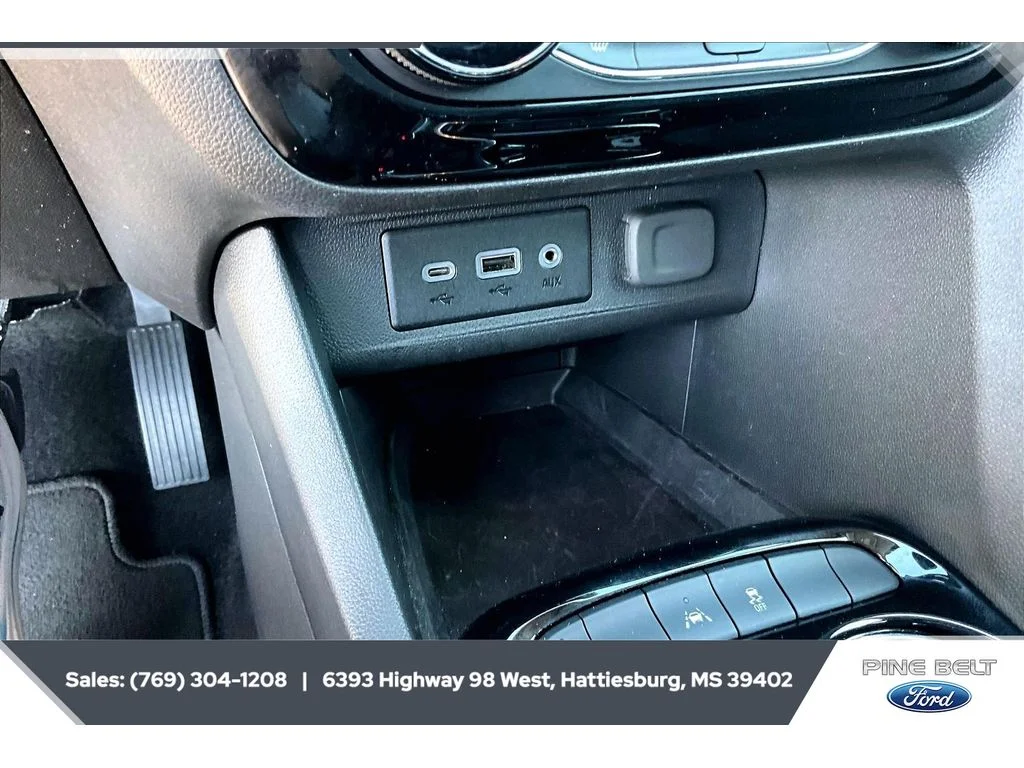 Used 2023 White Frost Tricoat Buick Essence image 24