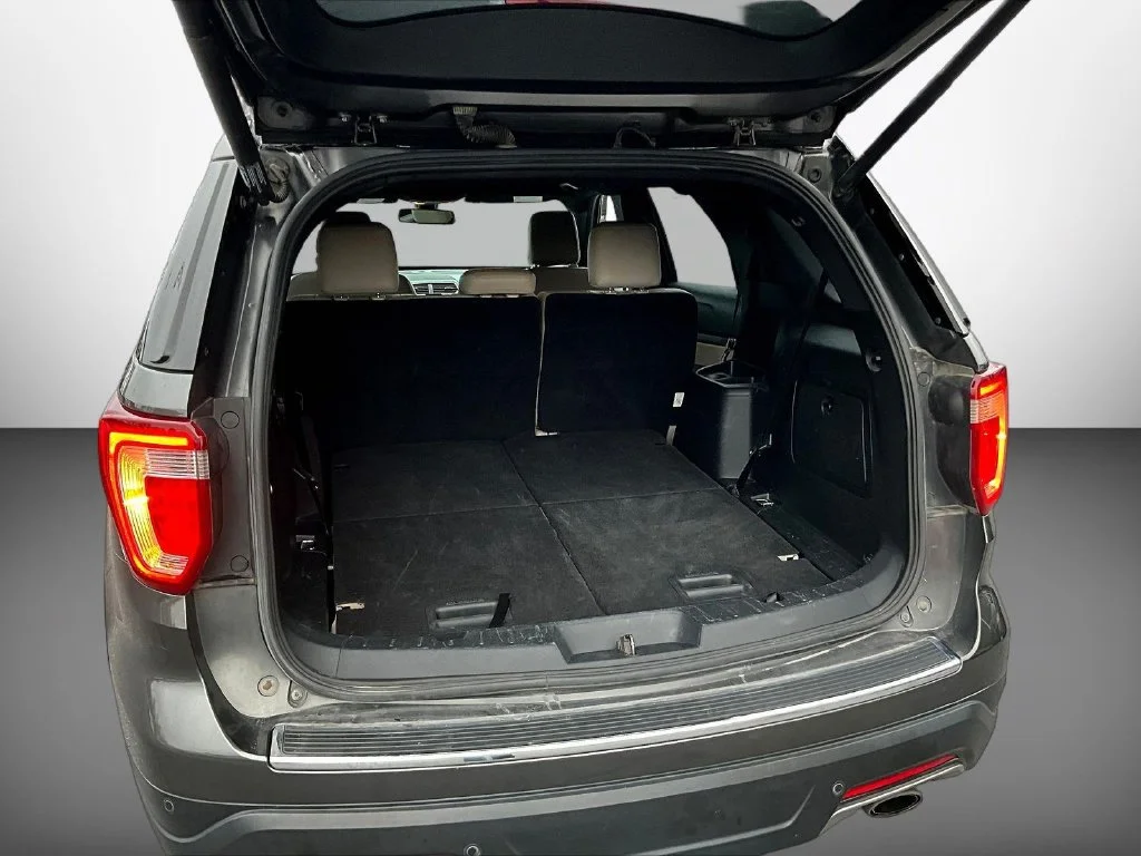 Used 2018 Magnetic Ford XLT image 8