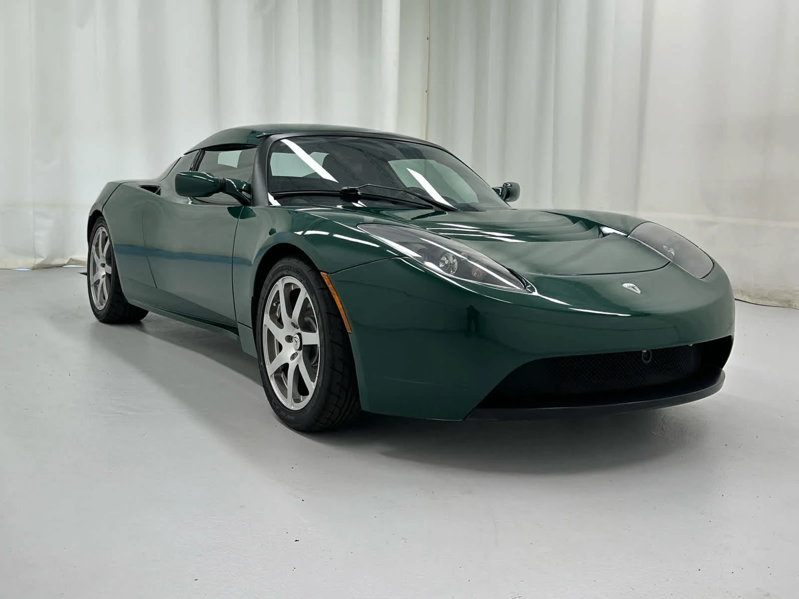 Used 2008 Racing Green Tesla  image 2