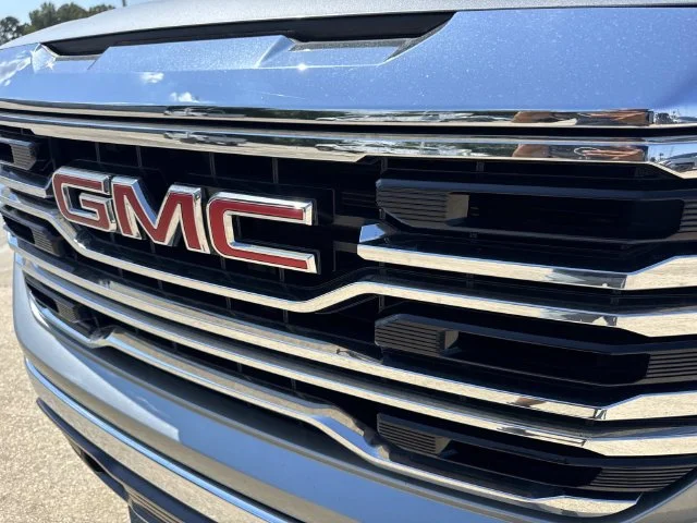 Used 2025 Silver GMC SLT image 6