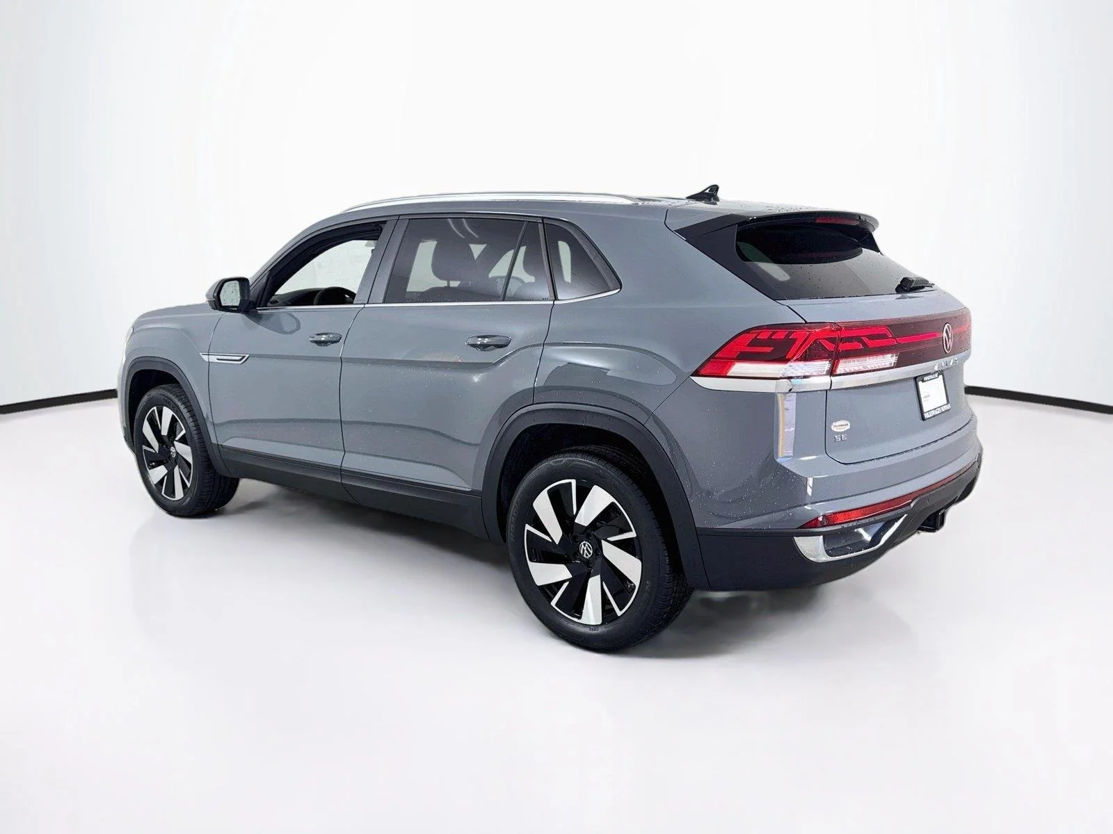New 2026 Pure Gray Volkswagen 2.0T SE w/Technology image 7