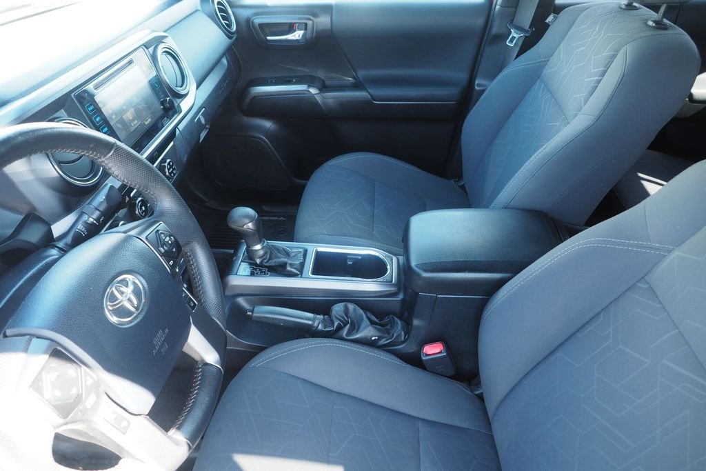 Used 2018 Red Toyota TRD Off-Road image 9