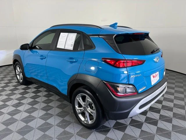 Used 2022 Green Hyundai SEL image 5