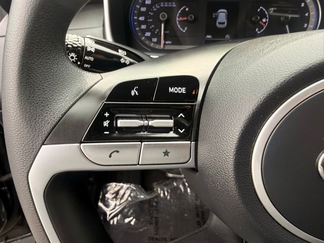Used 2023 Gray Hyundai SEL image 27