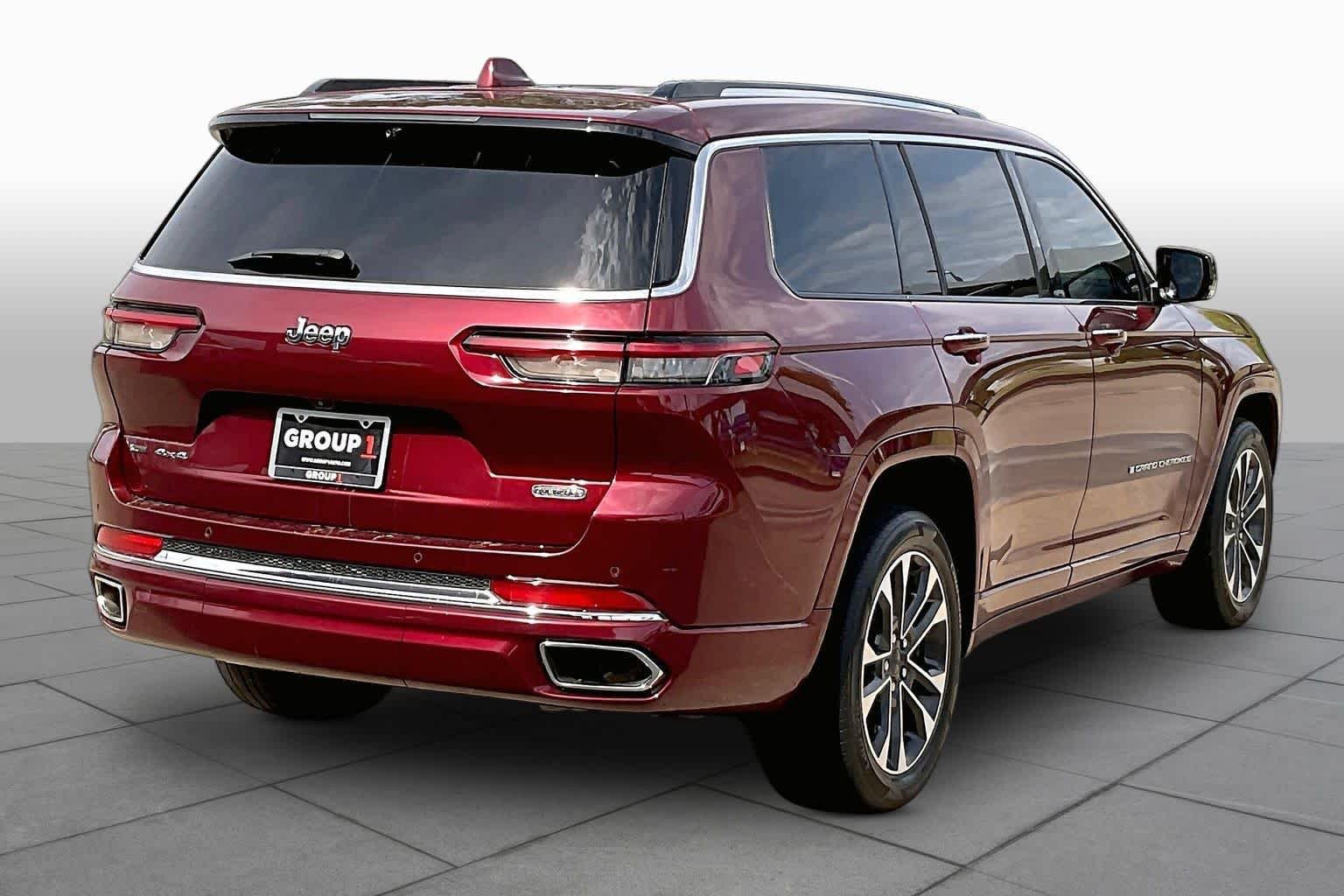 Used 2021 Velvet Red Pearlcoat Jeep Overland image 13