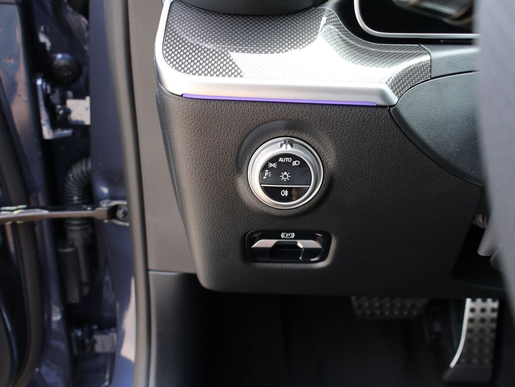New 2026 Twilight Blue Metallic Mercedes-Benz C 43 AMG® image 40