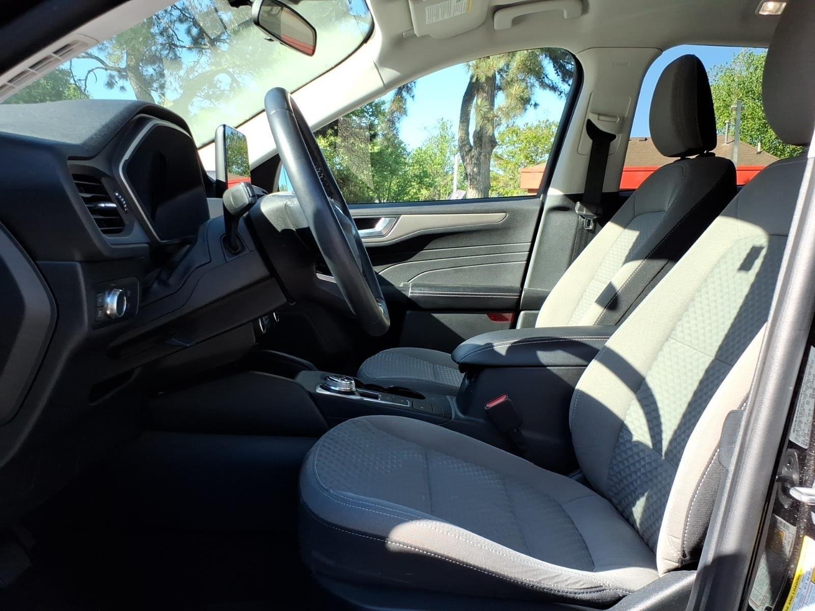 Used 2021 Agate Black Metallic Ford SE Hybrid image 10