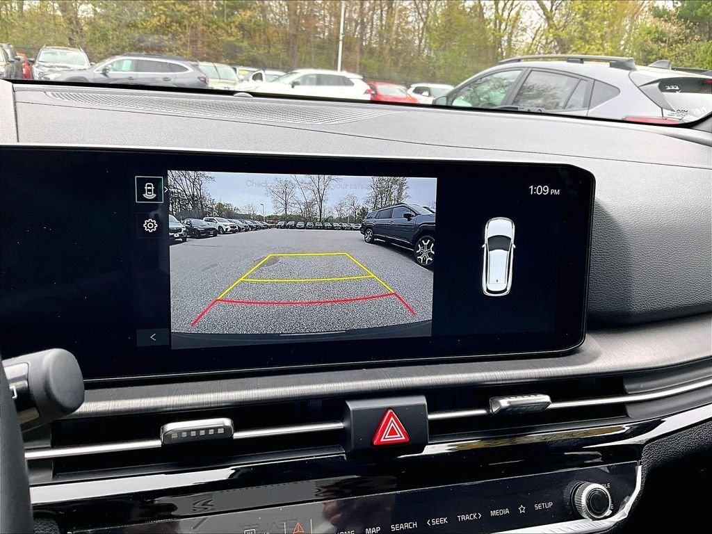 Used 2026 Black Kia X-Line image 19