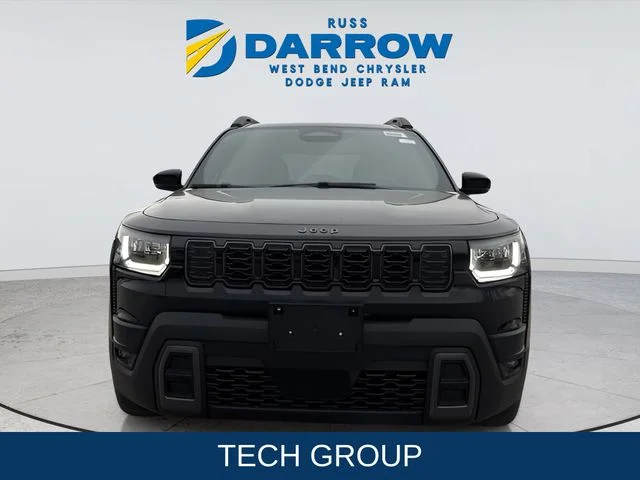 New 2026 Diamond Black Crystal Pearlcoat Jeep Limited image 8