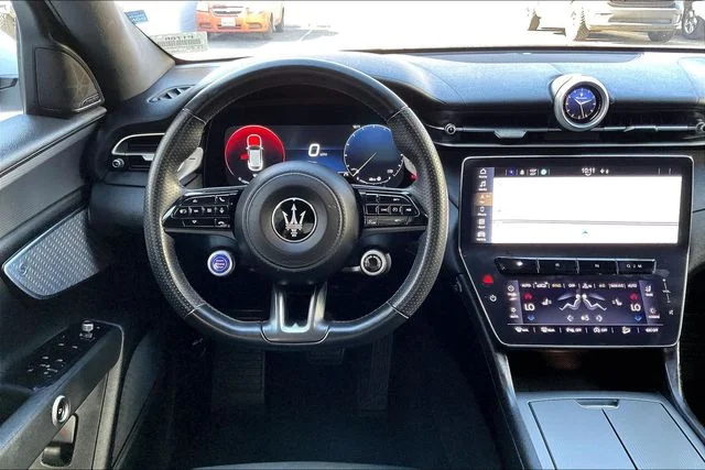 Used 2024  Maserati GT image 4