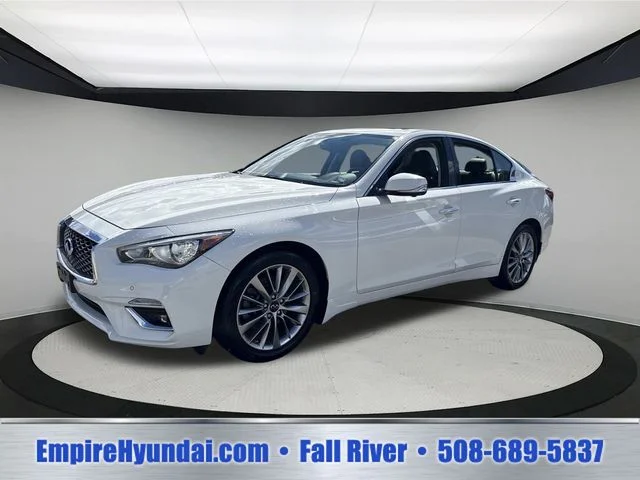 2023 INFINITI Q50 LUXE