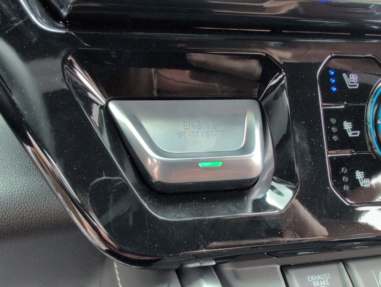 2026 GMC Sierra 2500HD Denali Ultimate - Photo 17