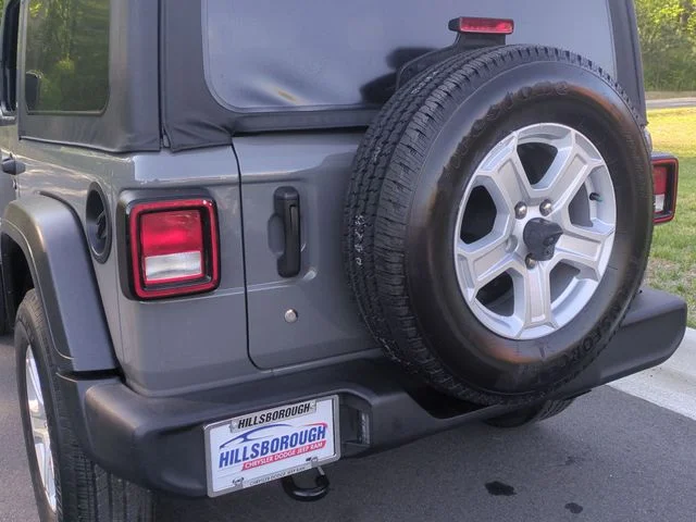 Used 2020 Gray Jeep Sport S image 22