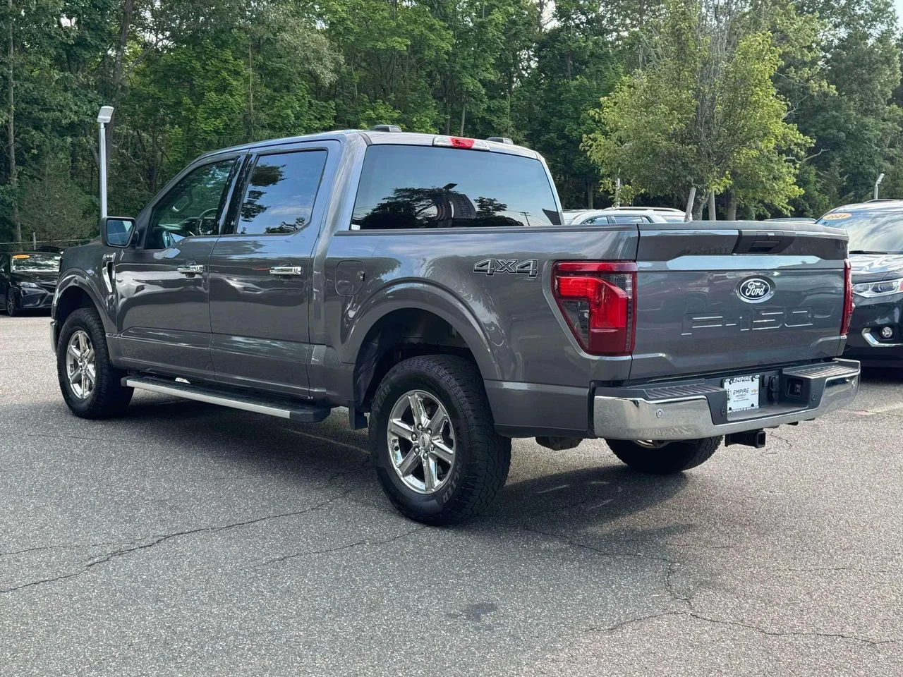 Used 2025 CARBONIZED GRAY METALLIC Ford XLT image 5