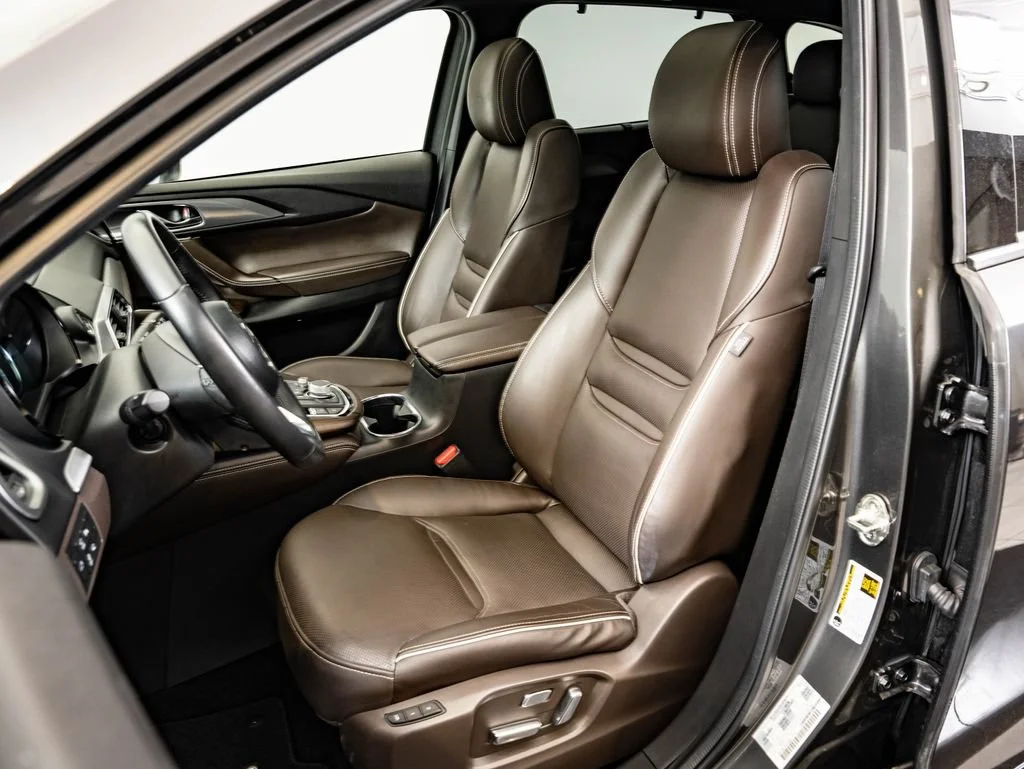 Used 2020 Machine Gray Metallic Mazda Signature image 25
