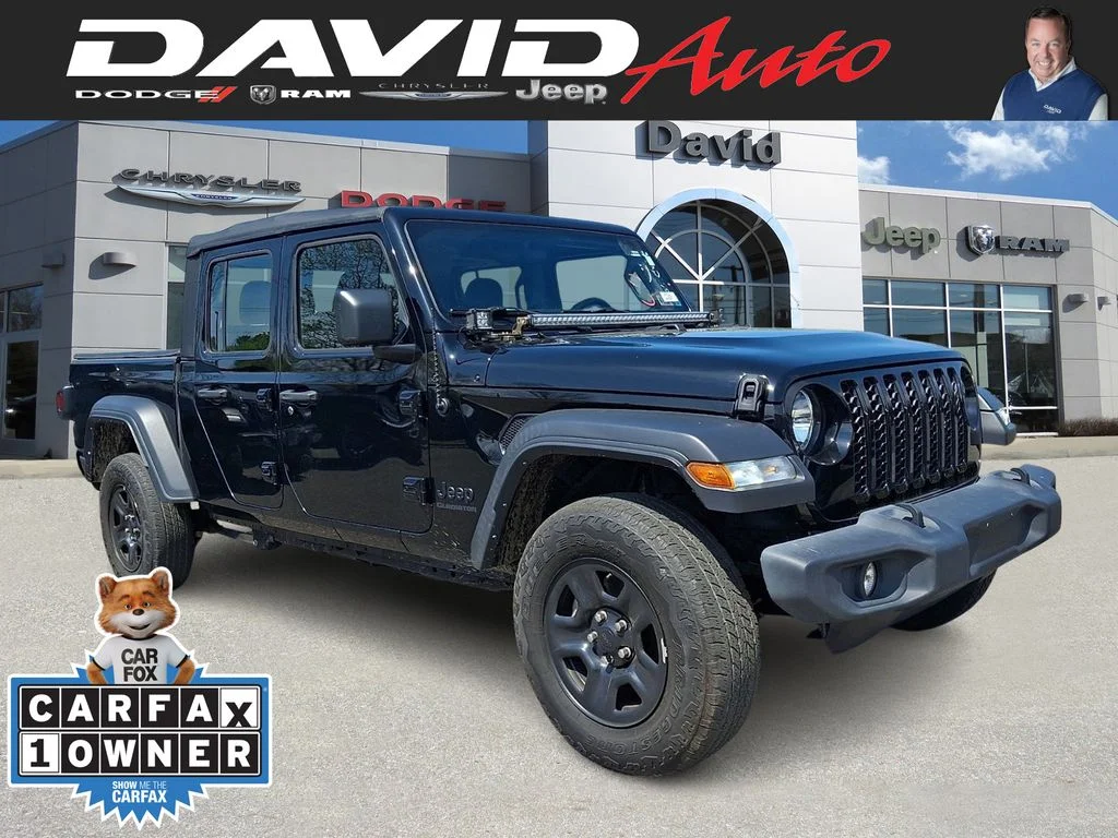 2022 Jeep Gladiator Sport's photo