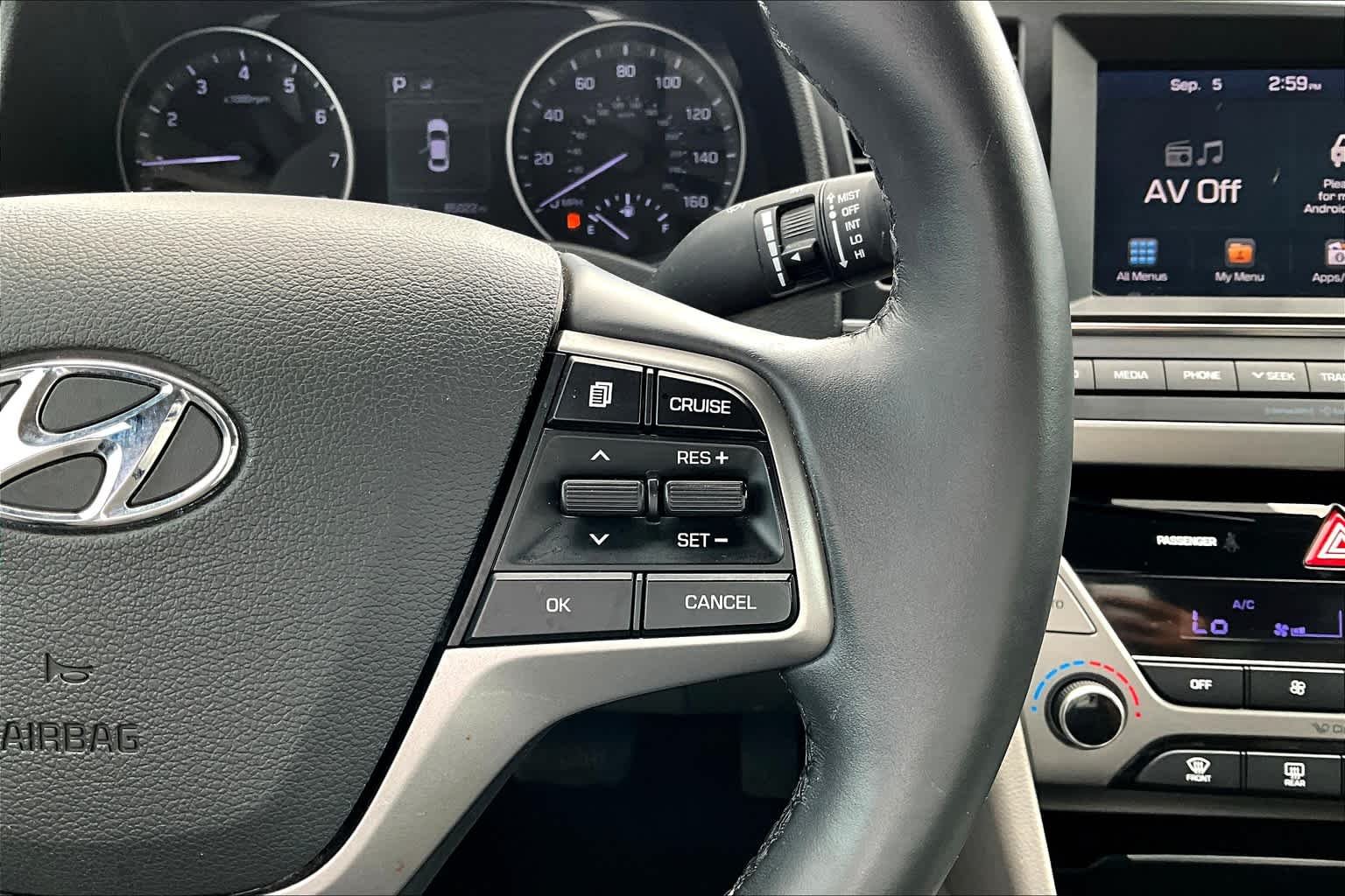 Used 2018 Electric Blue Hyundai Value Edition image 24