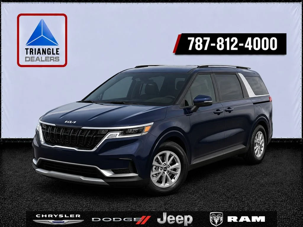 2023 Kia Sedona LX's photo