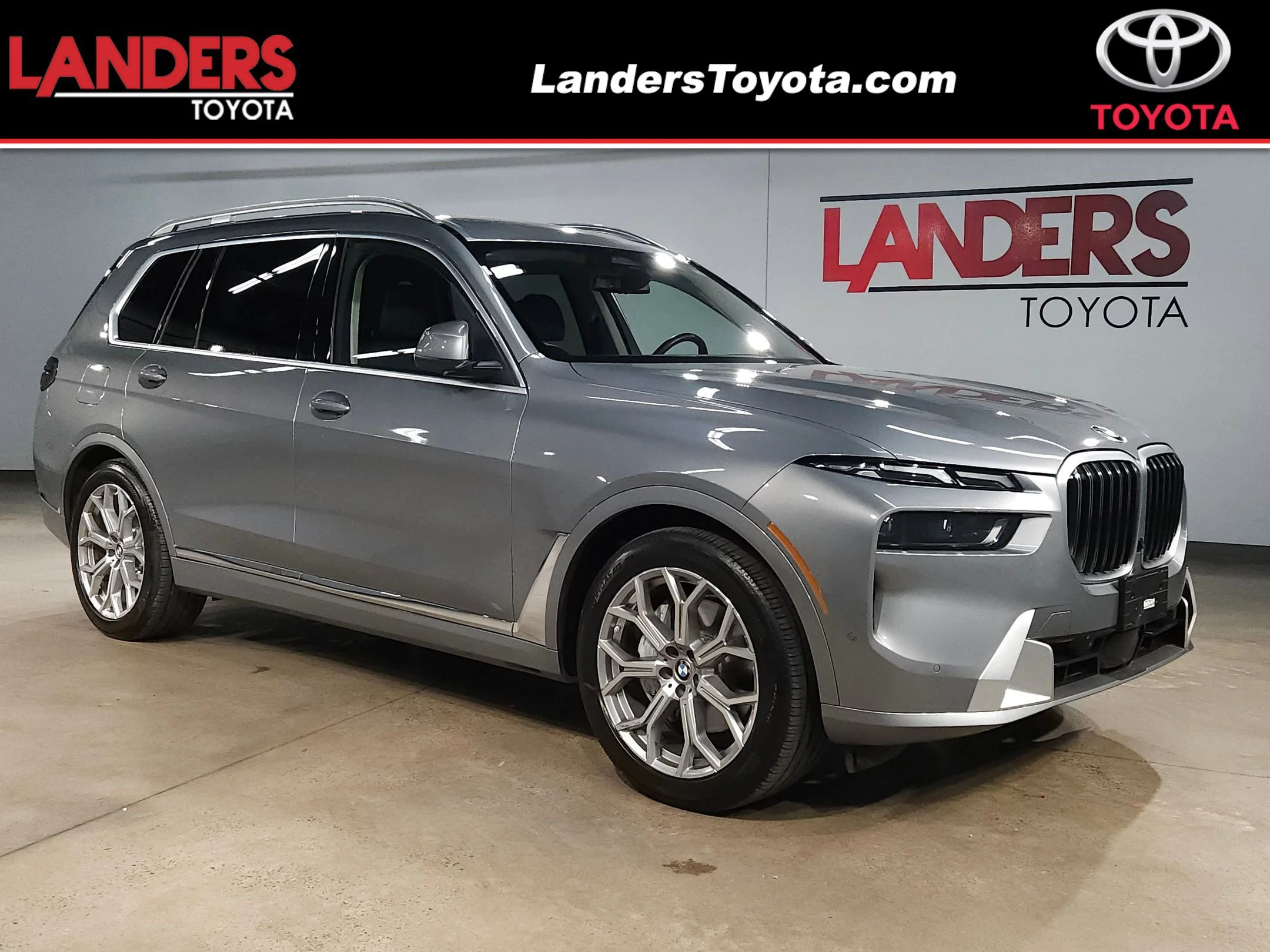 2025 BMW X7 xDrive40i's photo